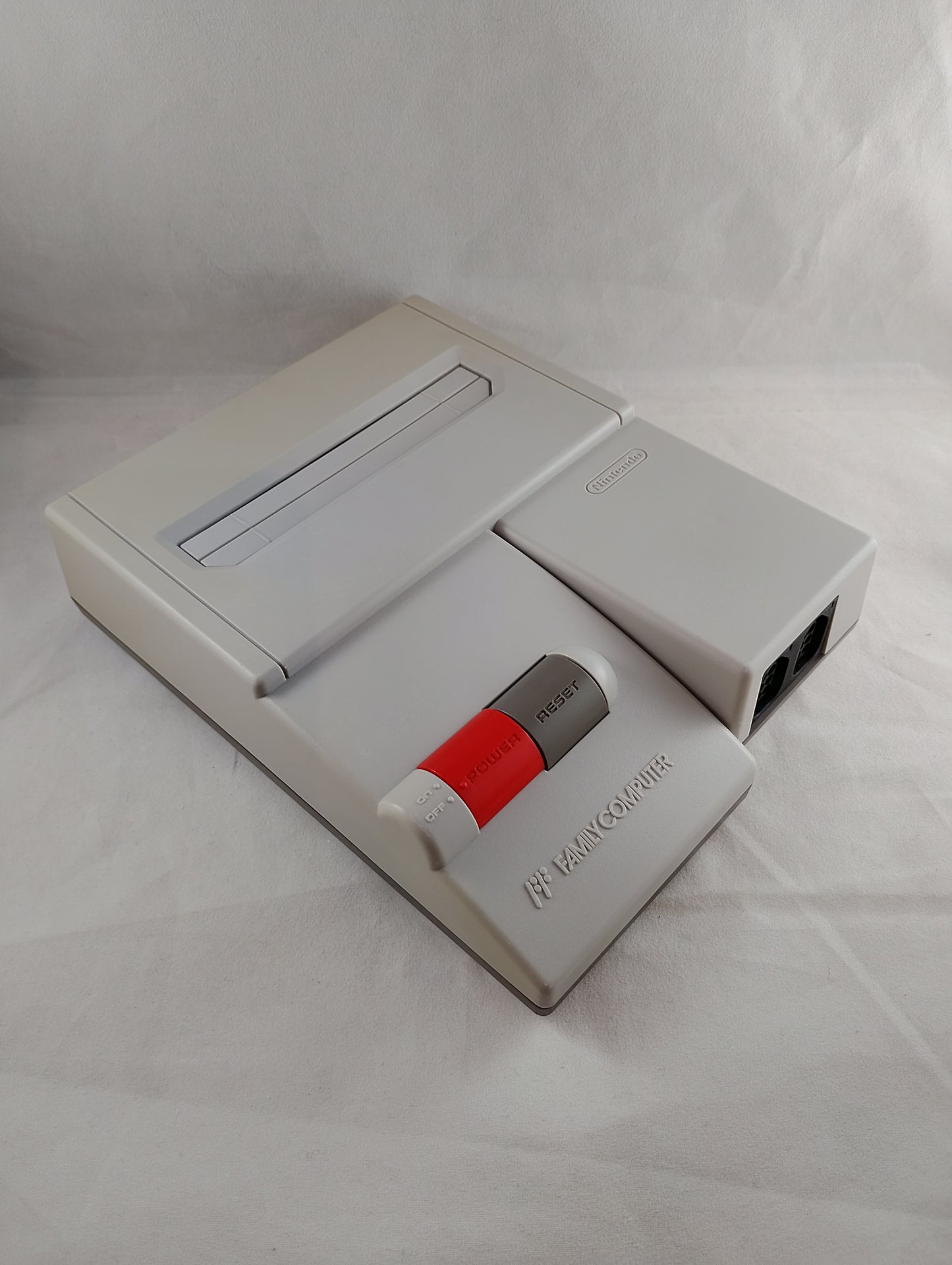 AV FAMICOM HVC-101 HN10672373 (Latest Ver) FC/NES Nintendo Japan NTSC-J Edition (Copia)