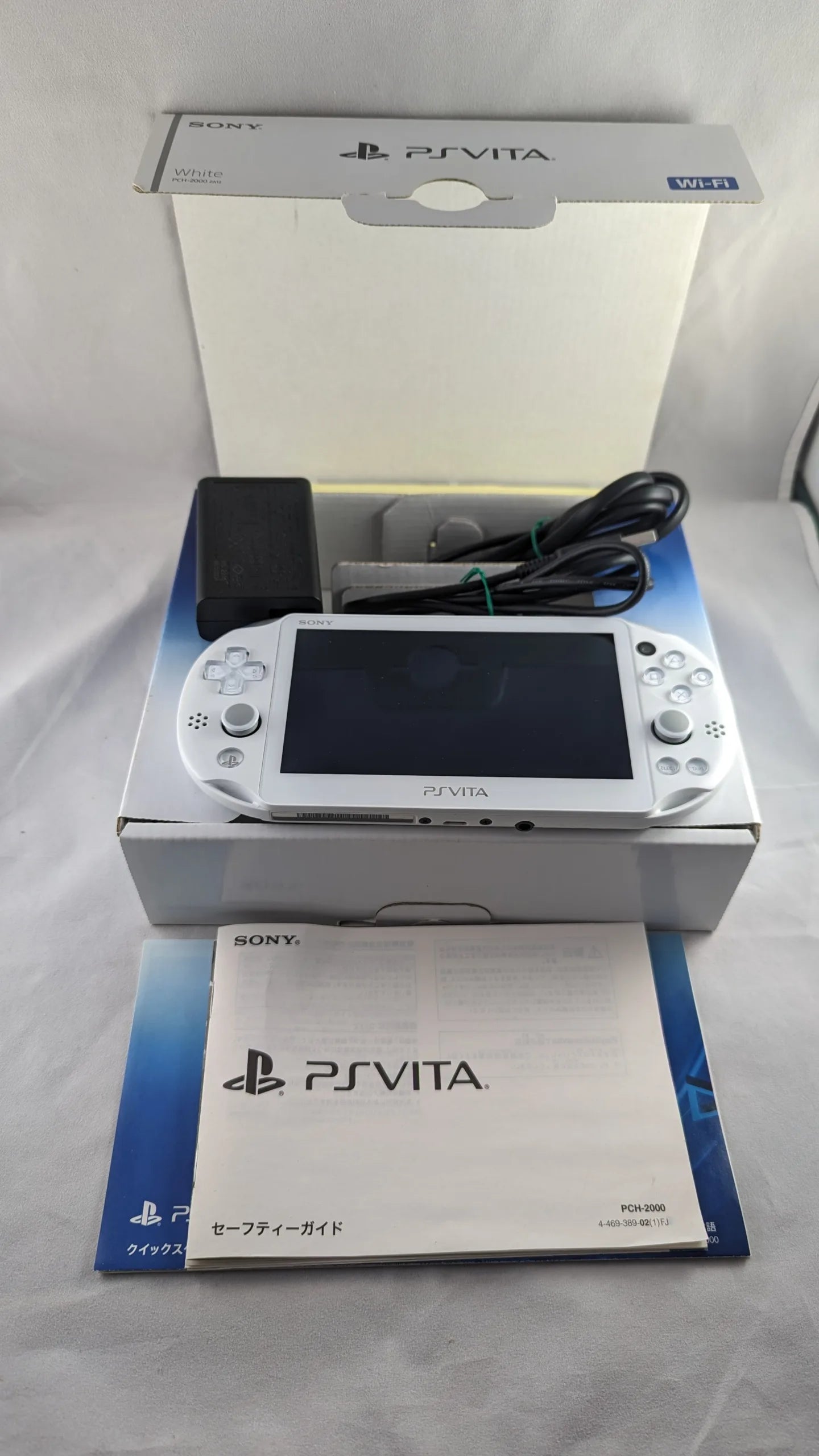 PCH-2000 SONY PSVITA VITA ホワイト PS ソニー PlayStation ソフト