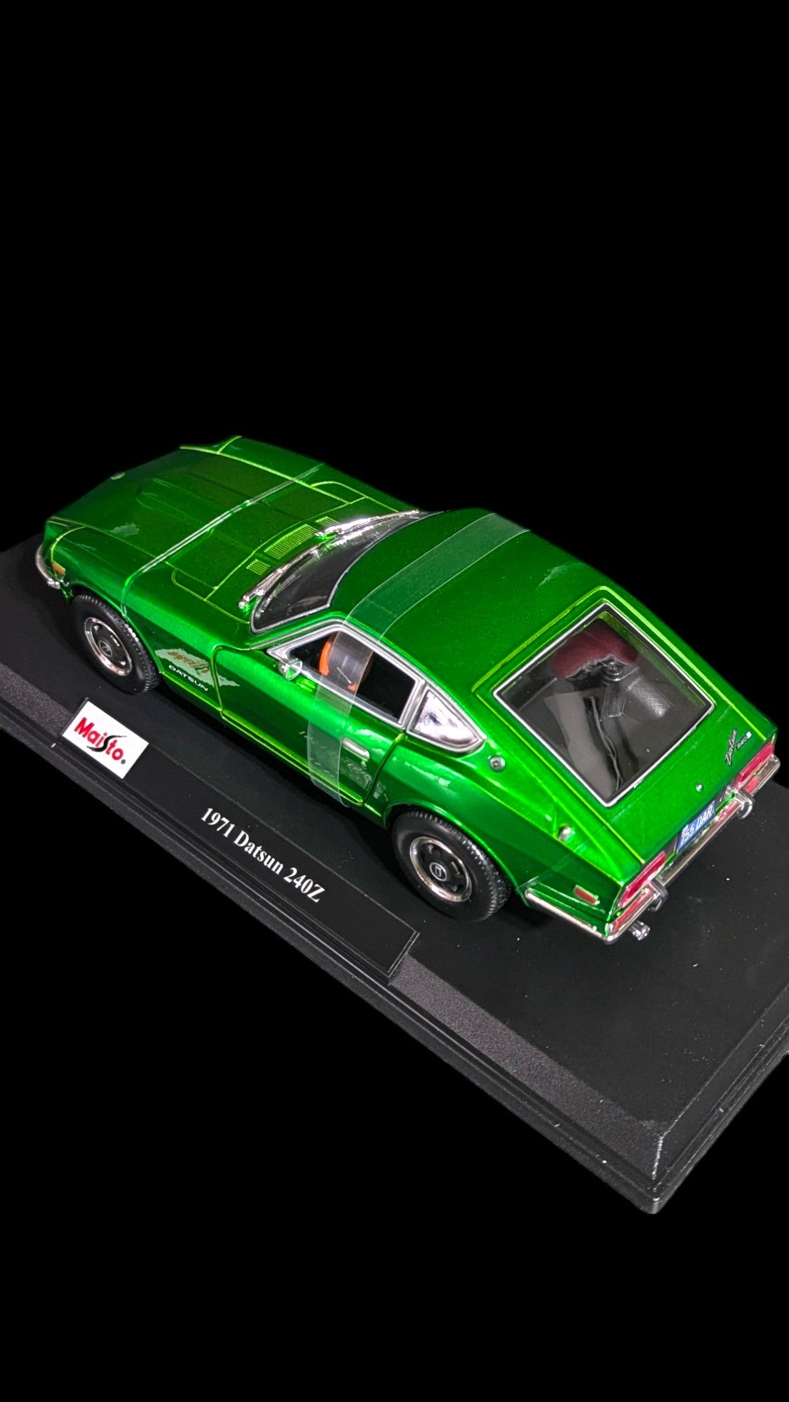 1:18 Maisto - Datsun 240Z candy green (BRAND NEW) 1/18