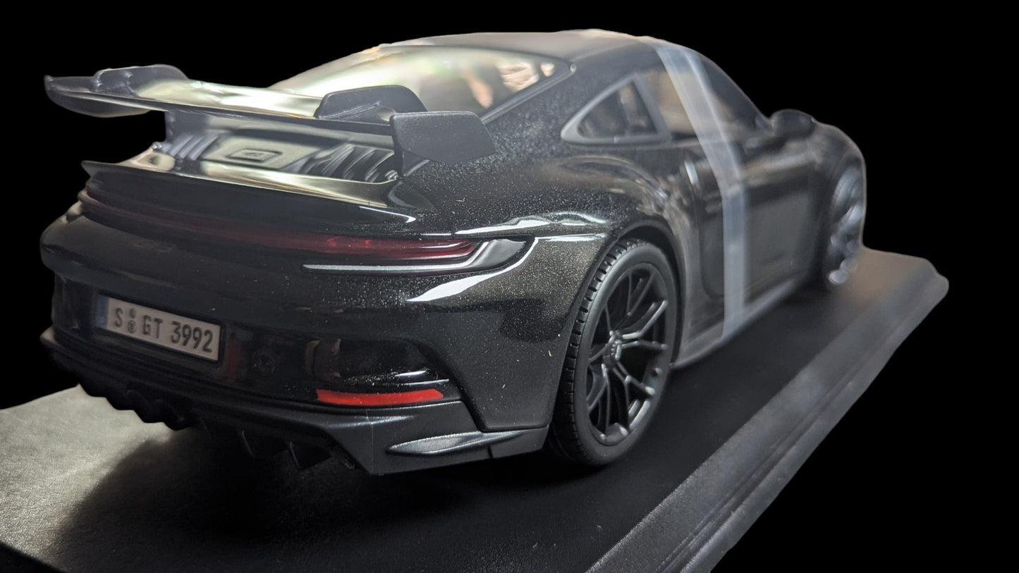 1:18 Maisto - Porsche 911 GT3 Metallic Black (BRAND NEW) 1/18