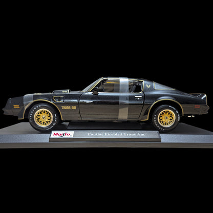 1:18 Maisto Pontiac Firebird Trans Am 1978 - Negro con detalles dorados (NUEVO) 1/18