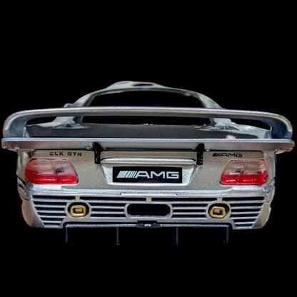 Maisto - Mercedes-Benz CLK-GTR (versión de calle) Plata (NUEVO) 1:18
