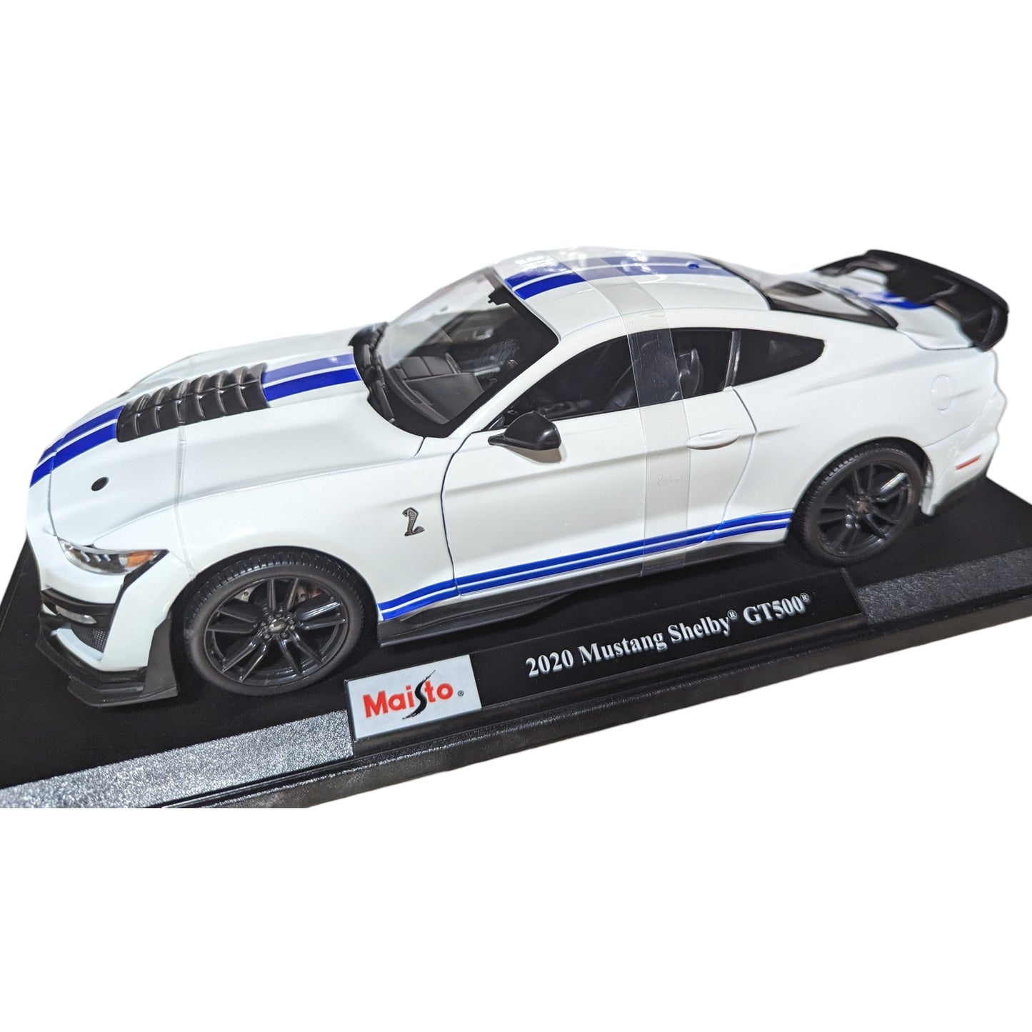 Maisto - Mustang Shelby GT500 2020 - Franja blanca (NUEVO) 1:18