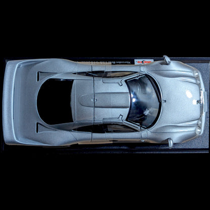 Maisto - Mercedes-Benz CLK-GTR (versión de calle) Plata (NUEVO) 1:18