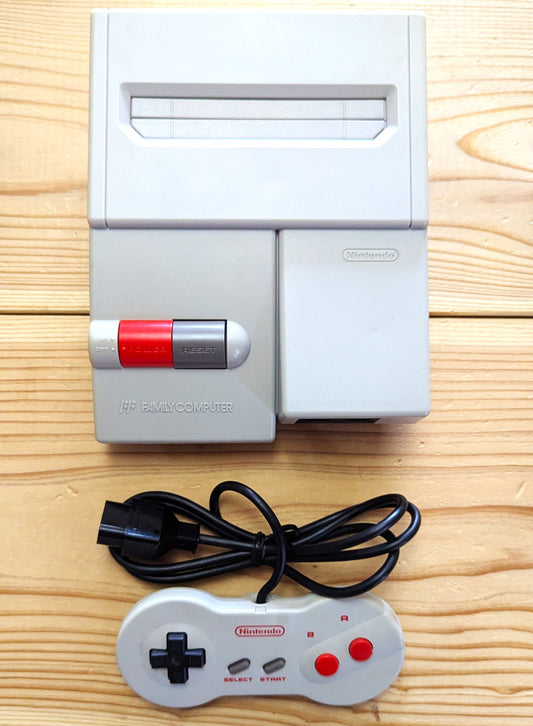 AV FAMICOM HVC-101 HM10392579 (Latest Ver) FC/NES Nintendo Japan NTSC-J Edition