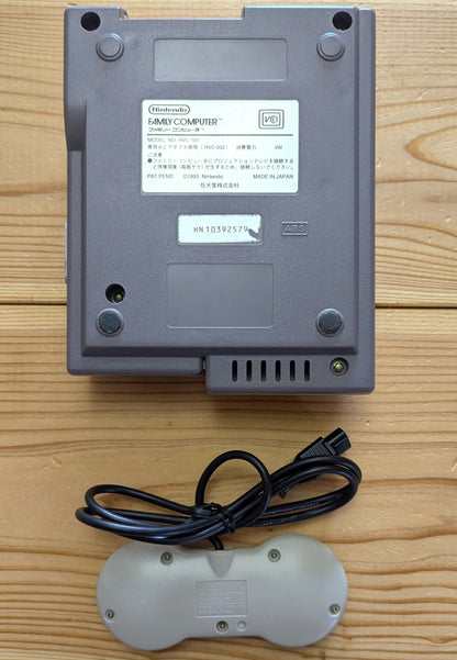AV FAMICOM HVC-101 HM10392579 (Latest Ver) FC/NES Nintendo Japan NTSC-J Edition