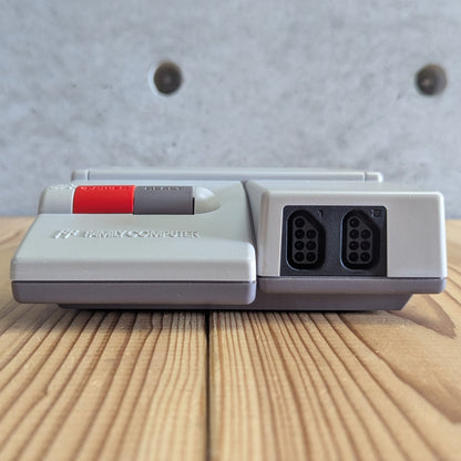 AV FAMICOM / HVC-101 (última versión) – Nintendo (NTCS-J) JAPÓN