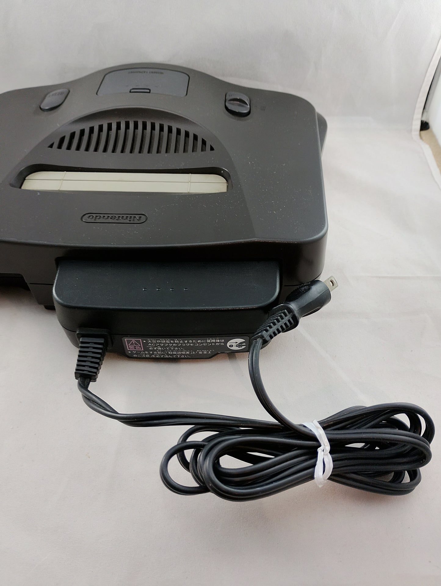 N64 – NUS-001 BLACK - SINGLE UNIT with JUMPER PAK/AC/AV - Nintendo NTSC-J (JAPAN)