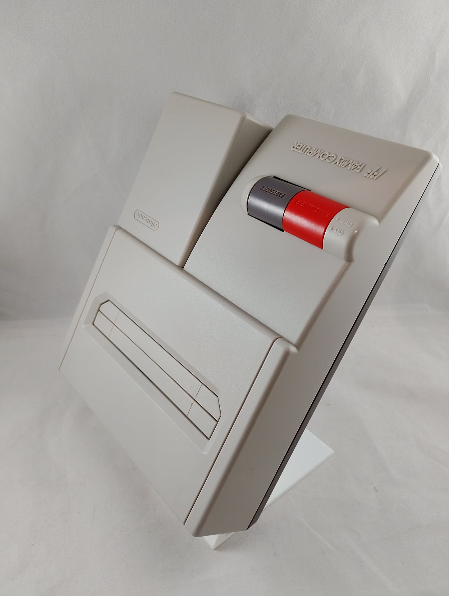 AV FAMICOM / HVC-101 (dernière version) – Nintendo (NTCS-J) JAPON