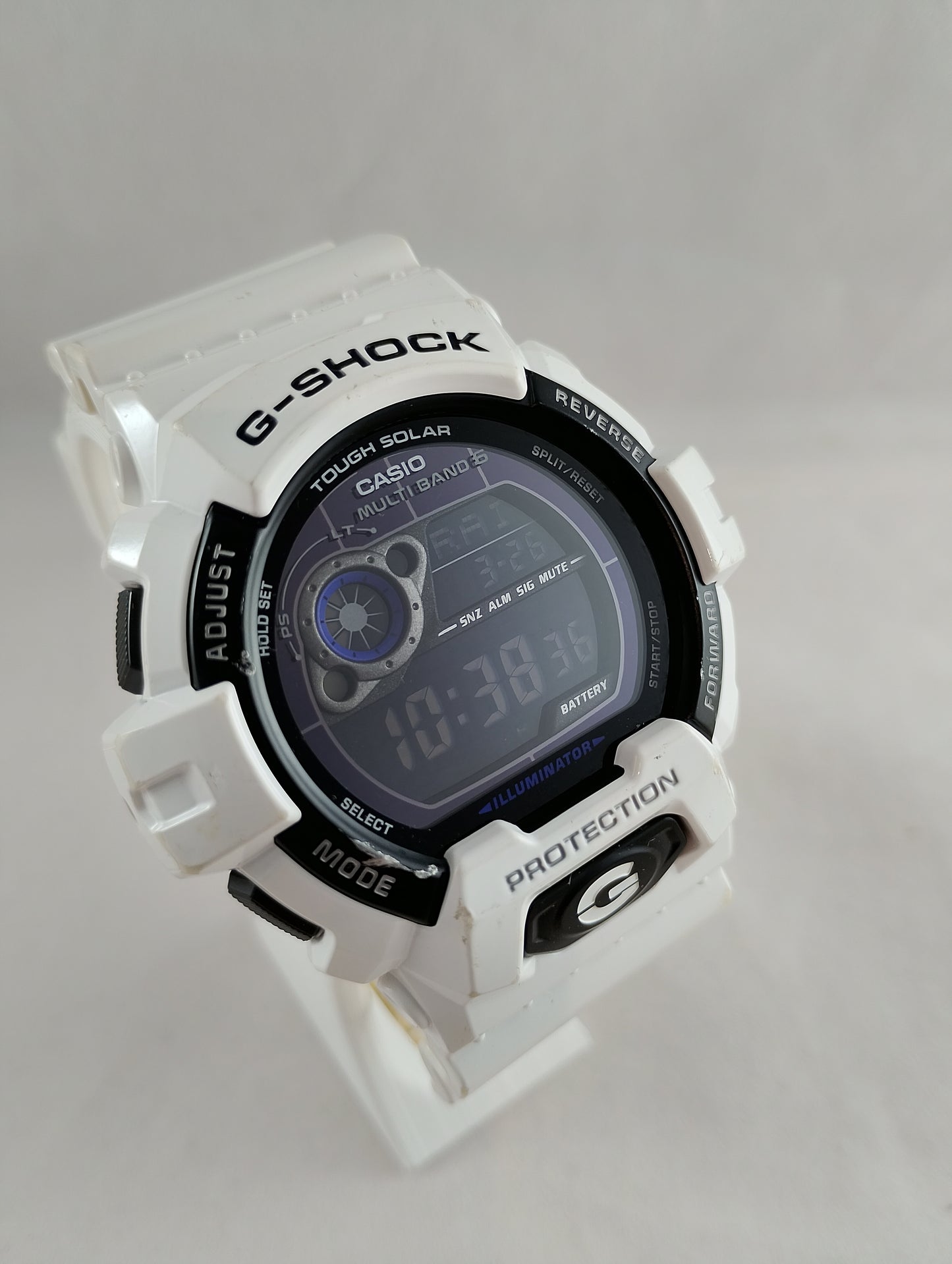 Casio G-Shock GW-8900A-7JF - Tough Solar & Multiband 6 - White/Black Negative Display - JDM Selection