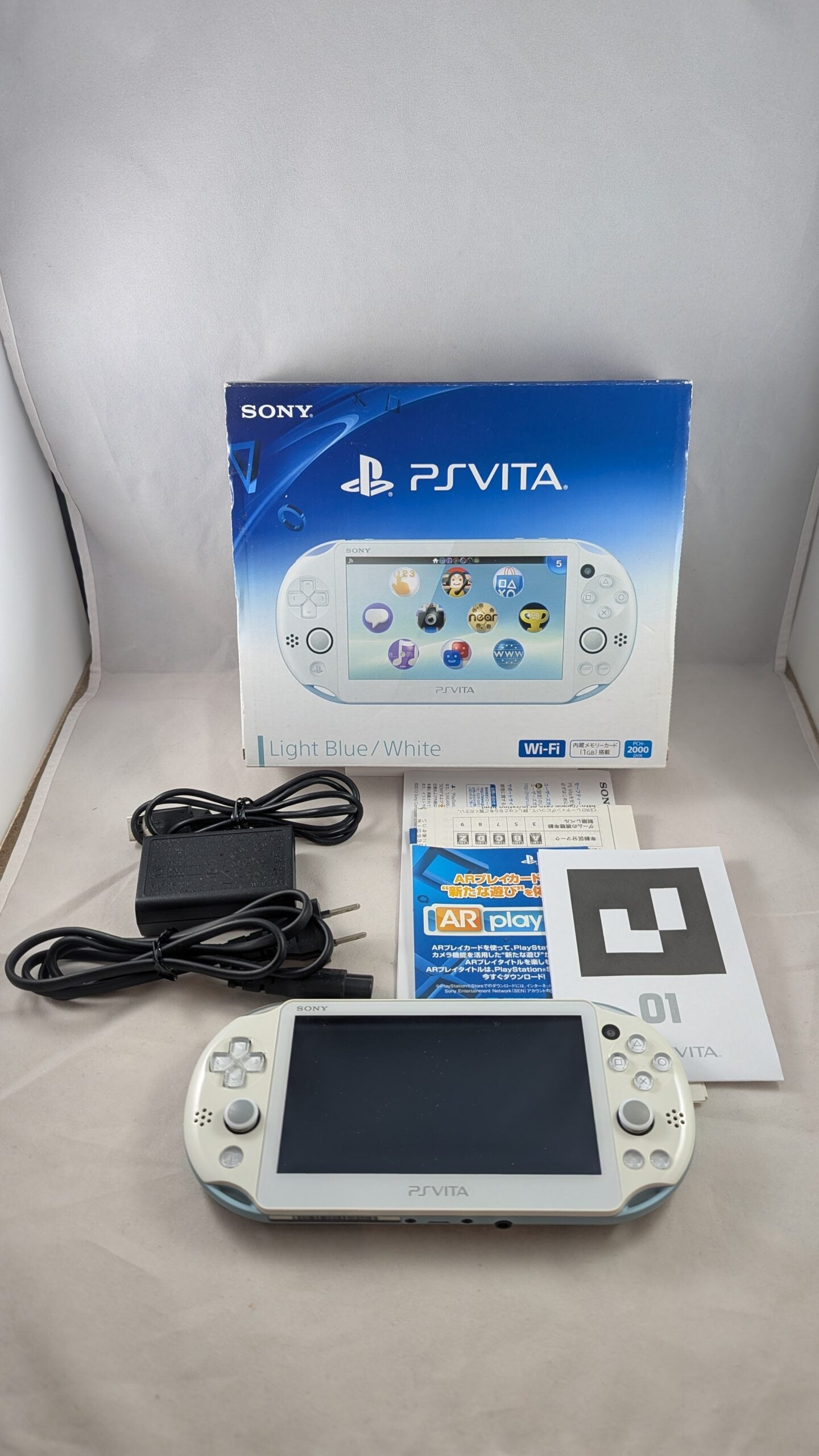 PS VITA - PCH 2000 PlayStation Light Blue/White  (JAPAN EDITION ONLY) SONY