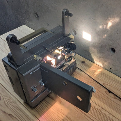 Vintage Fujicascope SD Auto Super 8 Movie Projector Japan - Photo 1