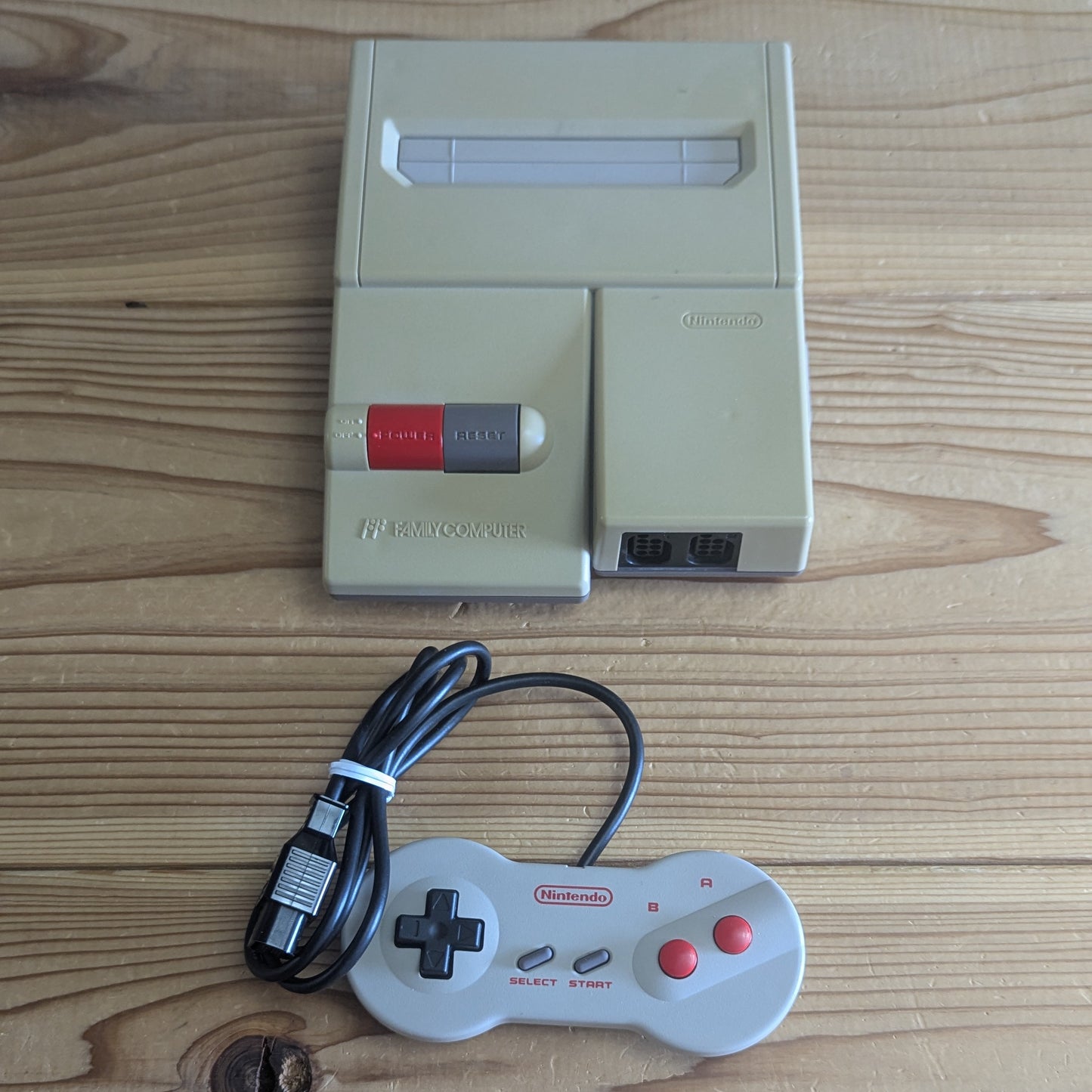 Famicom - Family Computer - Nintendo (JAPAN Import)