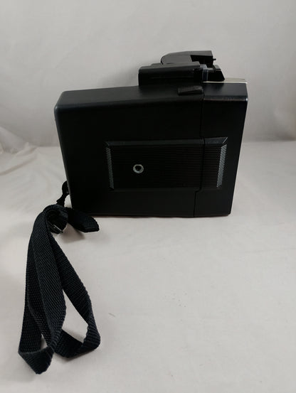 Polaroid 600 - Instant Camera - Polaroid